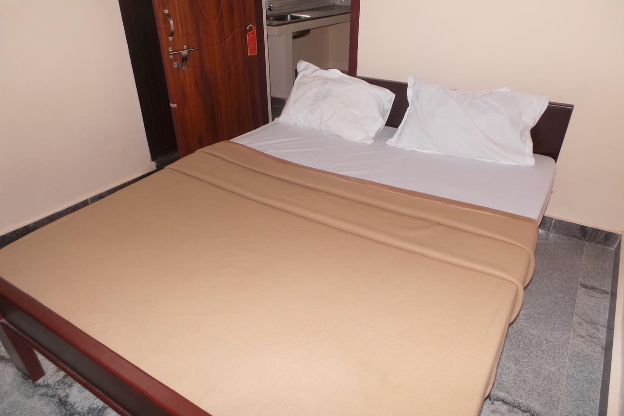 Iroomz Sri Vinayaka Comfort ビラージペット エクステリア 写真